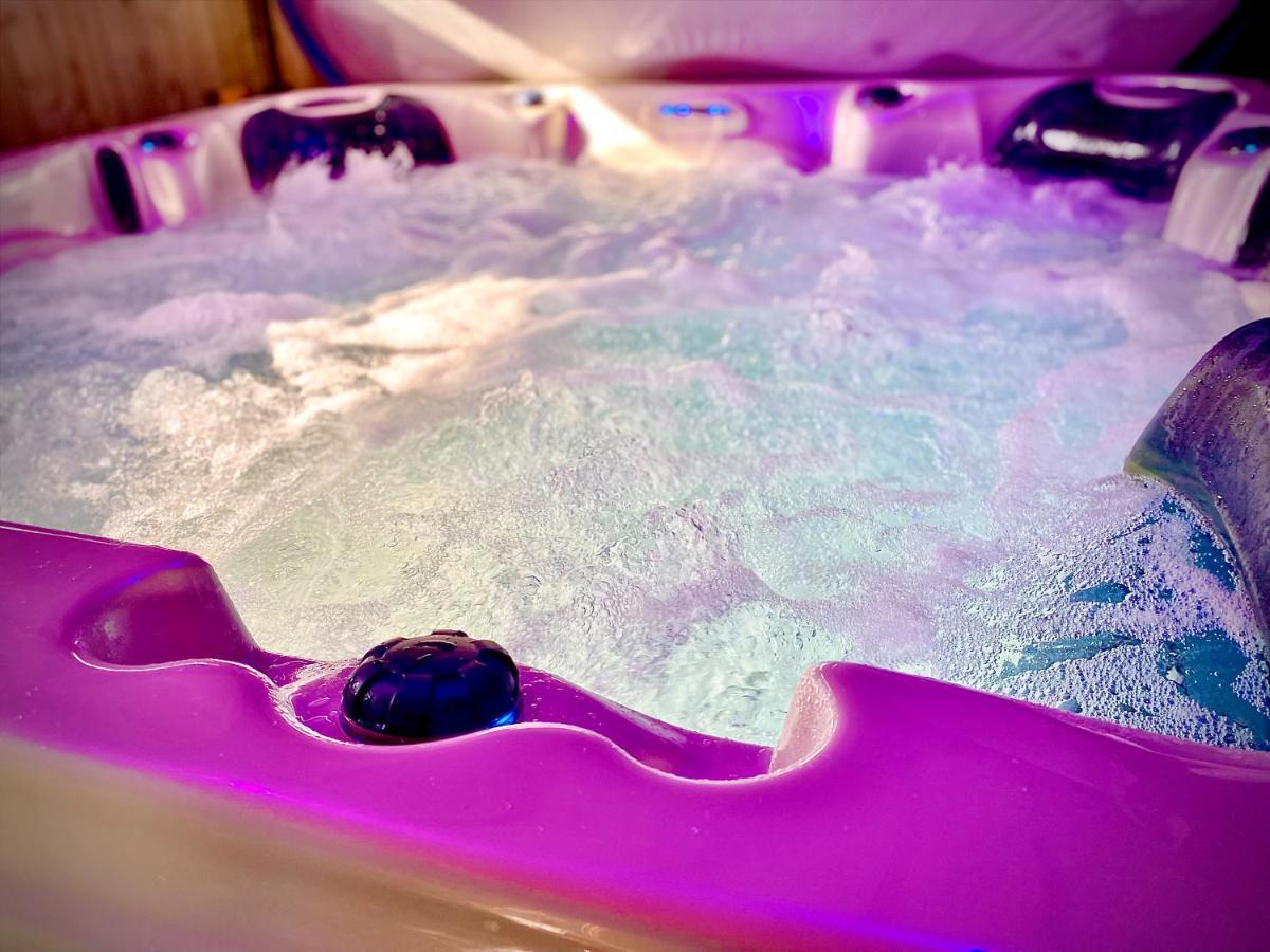 Beautiful Hot Tub Suite In リザム・セント・アンズ エクステリア 写真