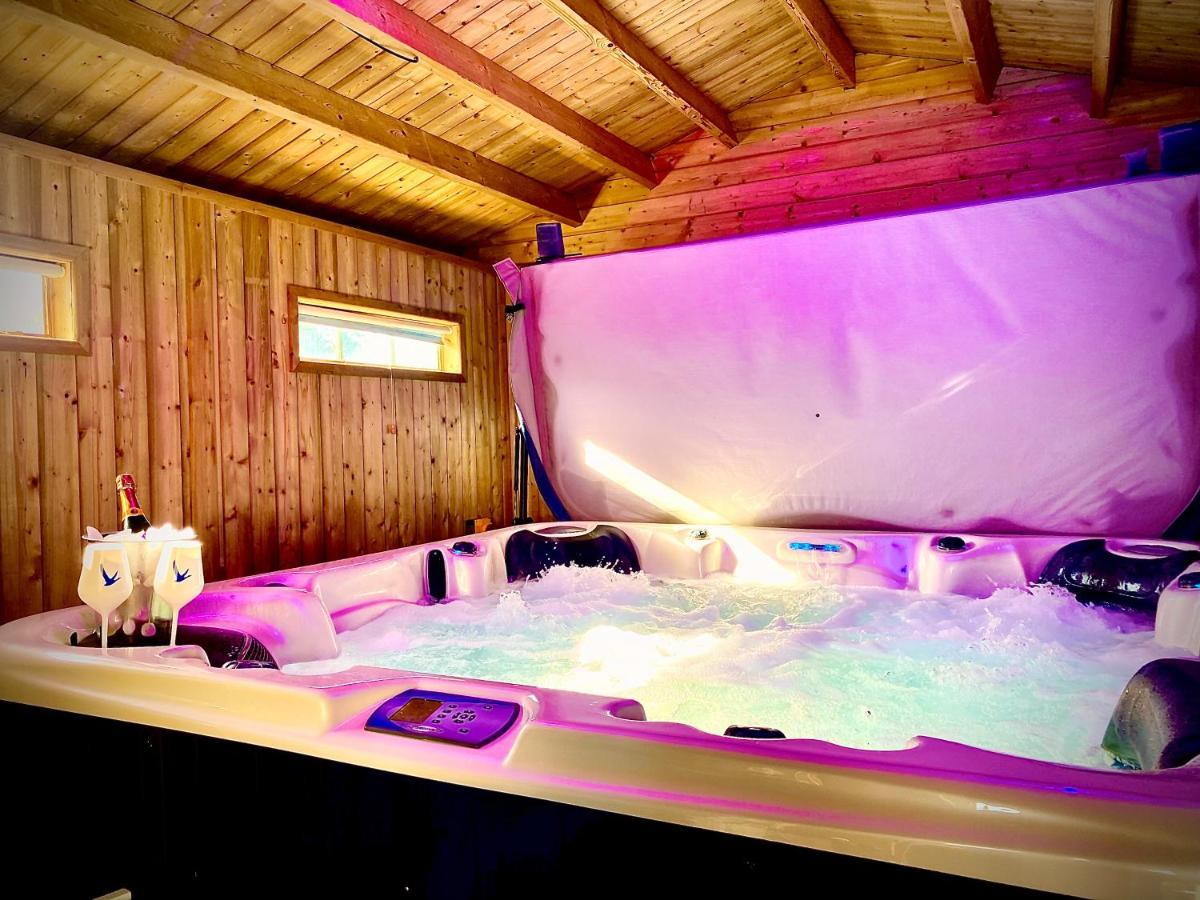 Beautiful Hot Tub Suite In リザム・セント・アンズ エクステリア 写真